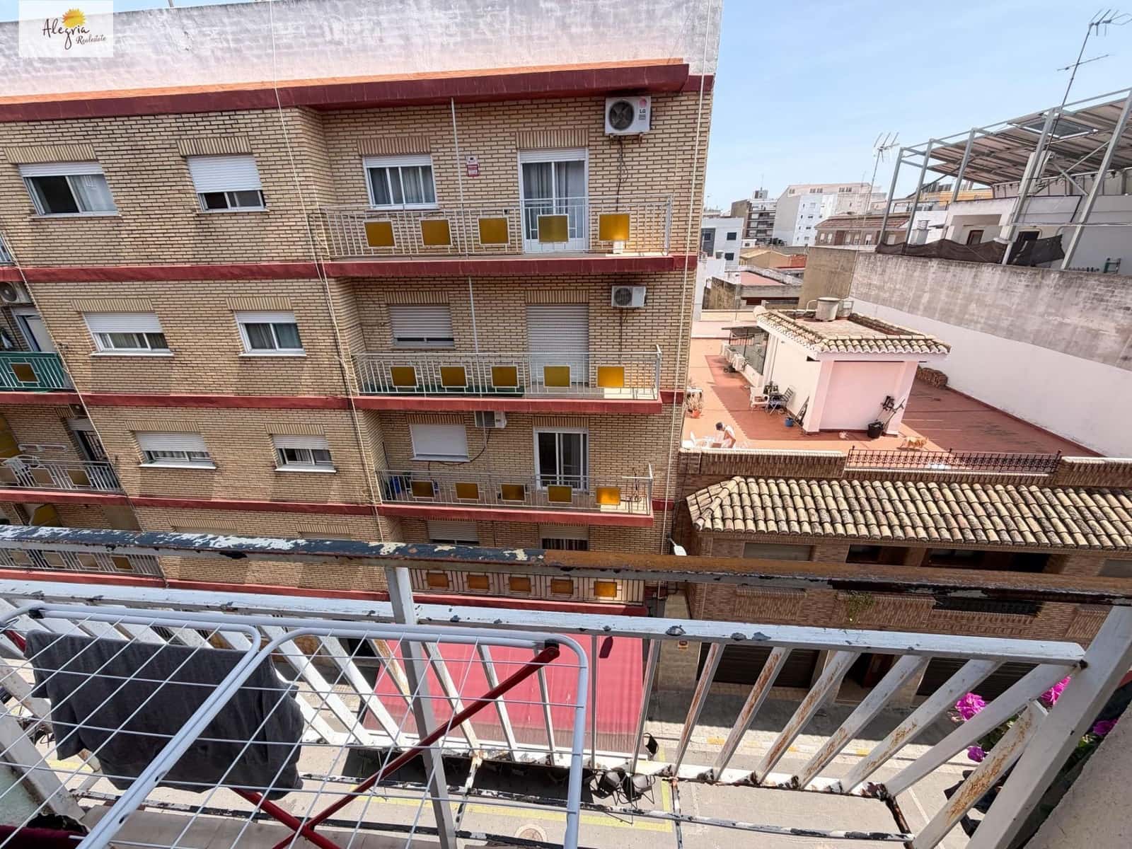 3 bedroom Apartment for sale in Massanassa - € 129,000 (Ref: 9811579)