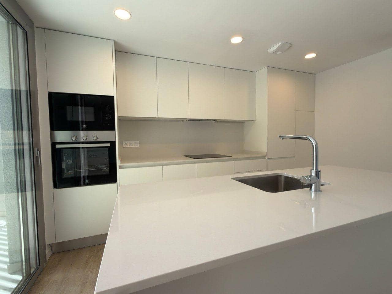 3 bedroom Apartment for sale in Alicante / Alacant city with garage - € 519,000 (Ref: 9814360)
