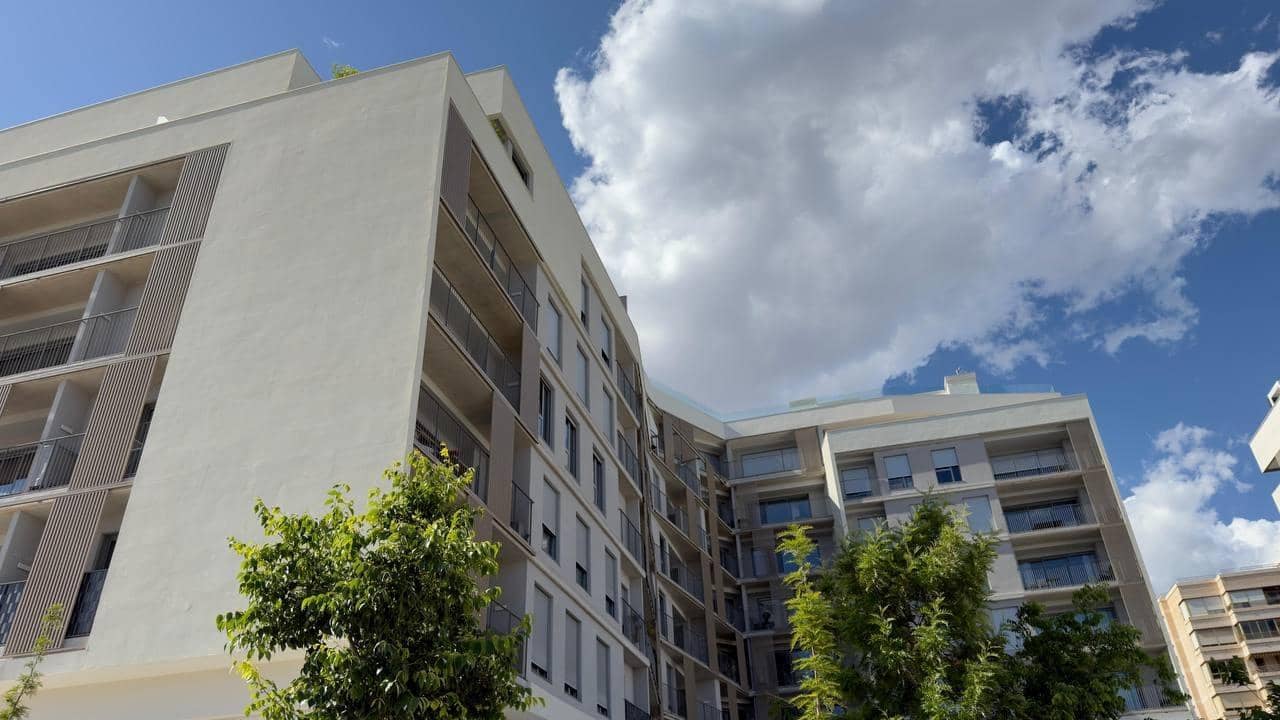 3 bedroom Apartment for sale in Alicante / Alacant city with garage - € 519,000 (Ref: 9814360)