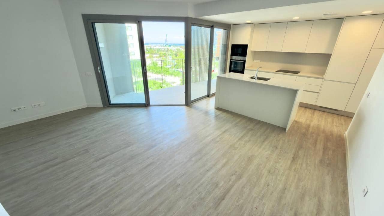 3 bedroom Apartment for sale in Alicante / Alacant city with garage - € 519,000 (Ref: 9814360)