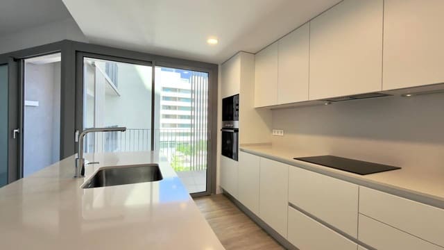3 soveværelse Lejlighed til salg i Benalúa, Alicante by med garage - € 519.000 (Ref: 9814360)