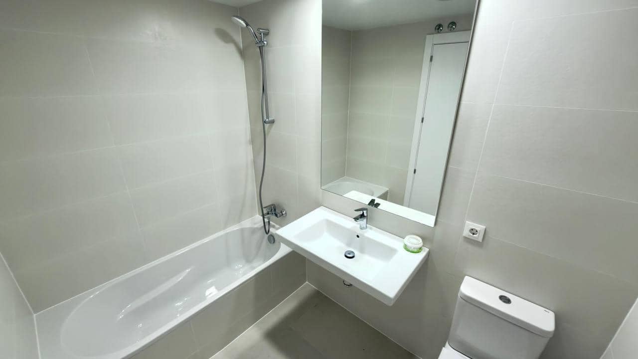 3 bedroom Apartment for sale in Alicante / Alacant city with garage - € 519,000 (Ref: 9814360)