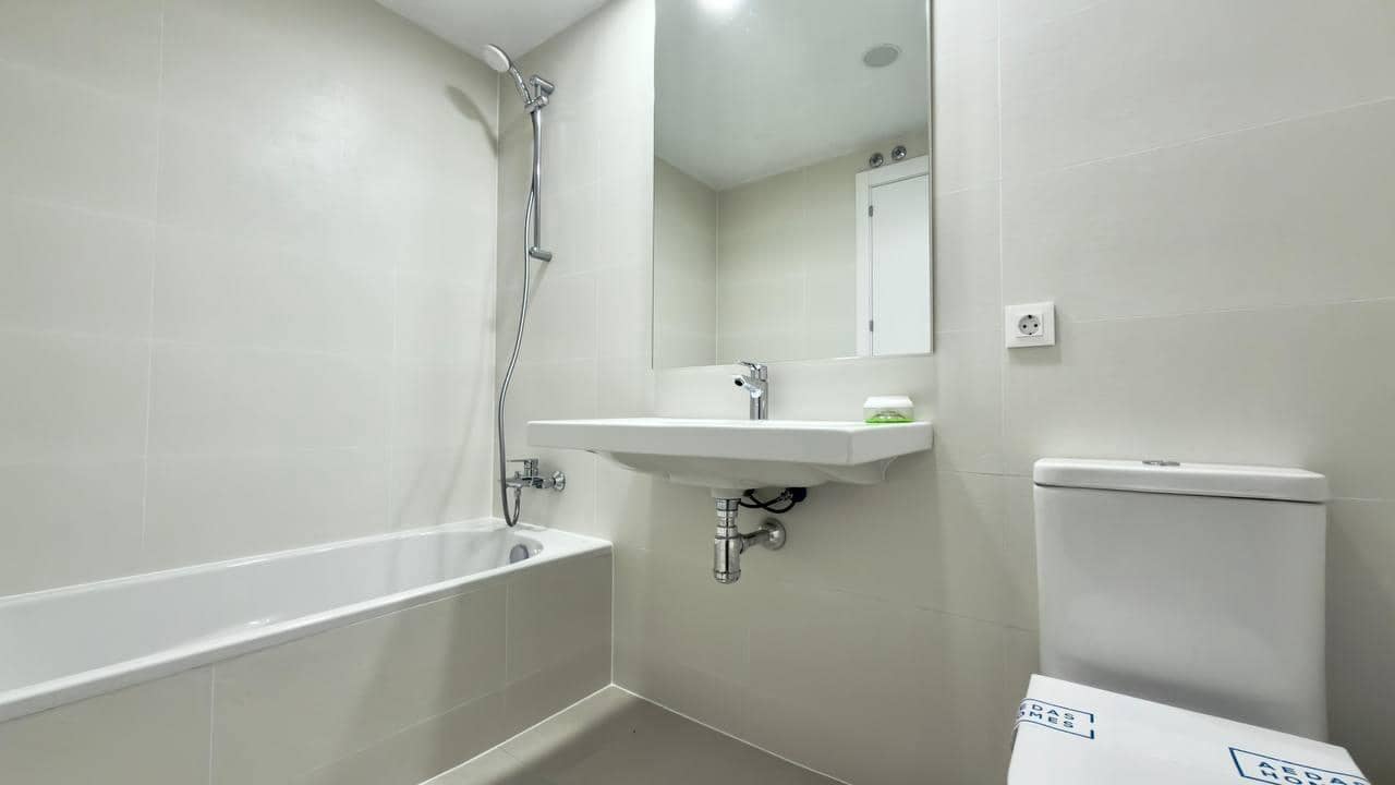 3 bedroom Apartment for sale in Alicante / Alacant city with garage - € 519,000 (Ref: 9814360)