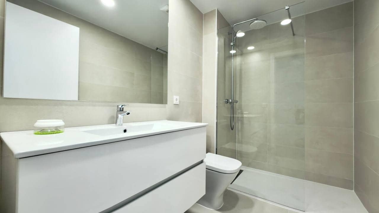 3 bedroom Apartment for sale in Alicante / Alacant city with garage - € 519,000 (Ref: 9814360)