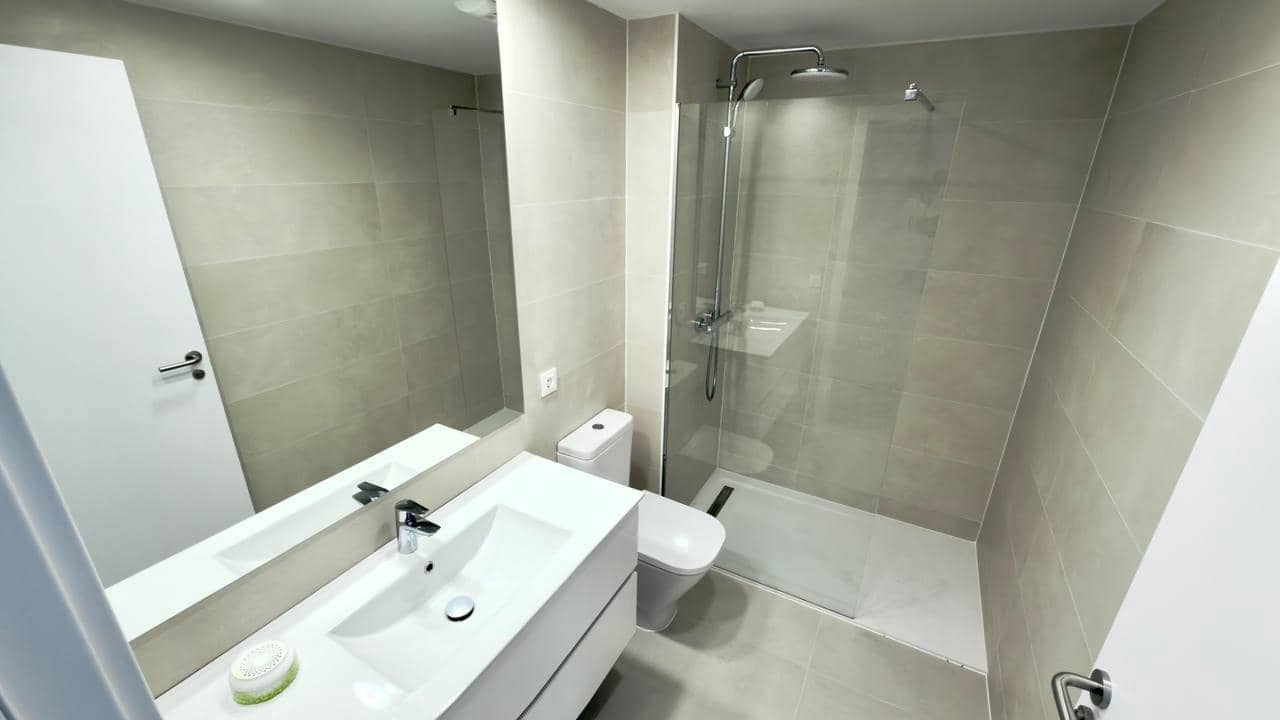 3 bedroom Apartment for sale in Alicante / Alacant city with garage - € 519,000 (Ref: 9814360)