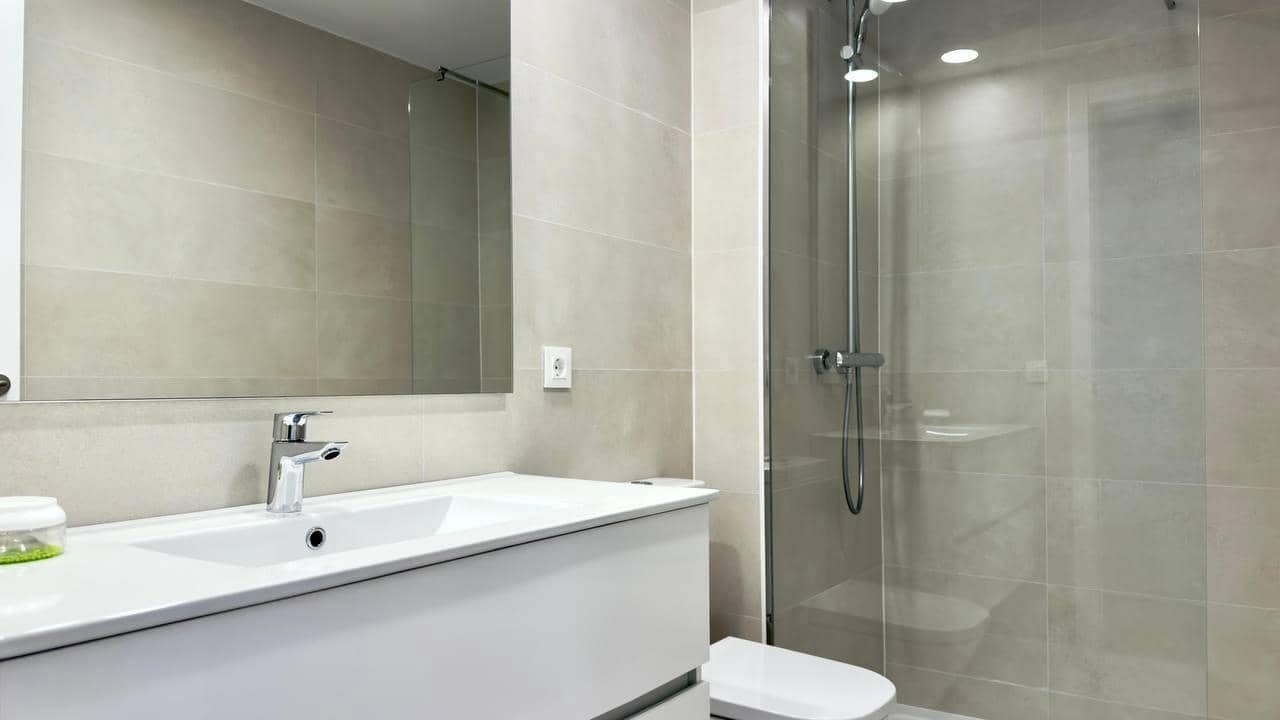 3 bedroom Apartment for sale in Alicante / Alacant city with garage - € 519,000 (Ref: 9814360)
