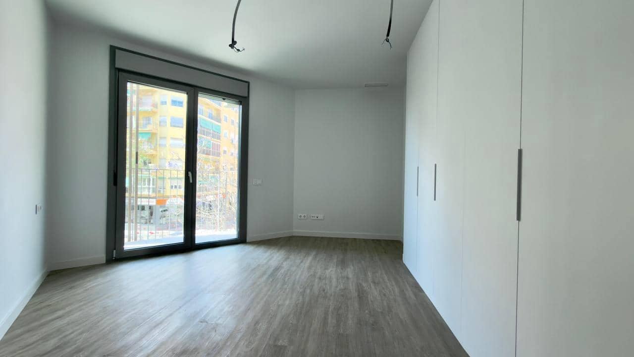 3 bedroom Apartment for sale in Alicante / Alacant city with garage - € 519,000 (Ref: 9814360)