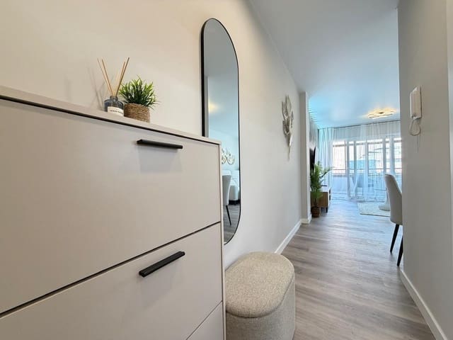 2 slaapkamer Appartement te koop in Torrevieja - € 179.900 (Ref: 9815848)