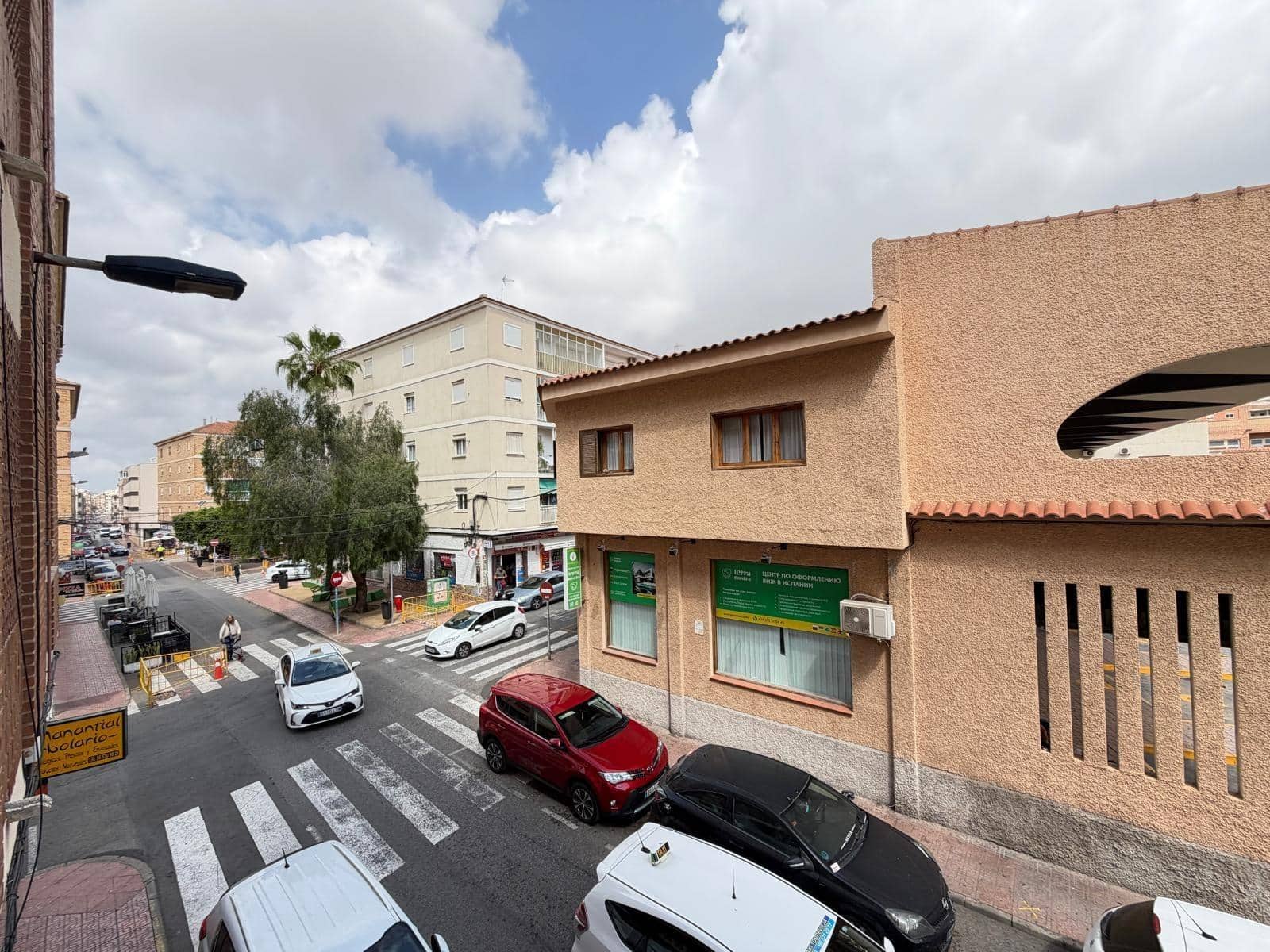 2 slaapkamer Appartement te koop in Torrevieja - € 179.900 (Ref: 9815848)