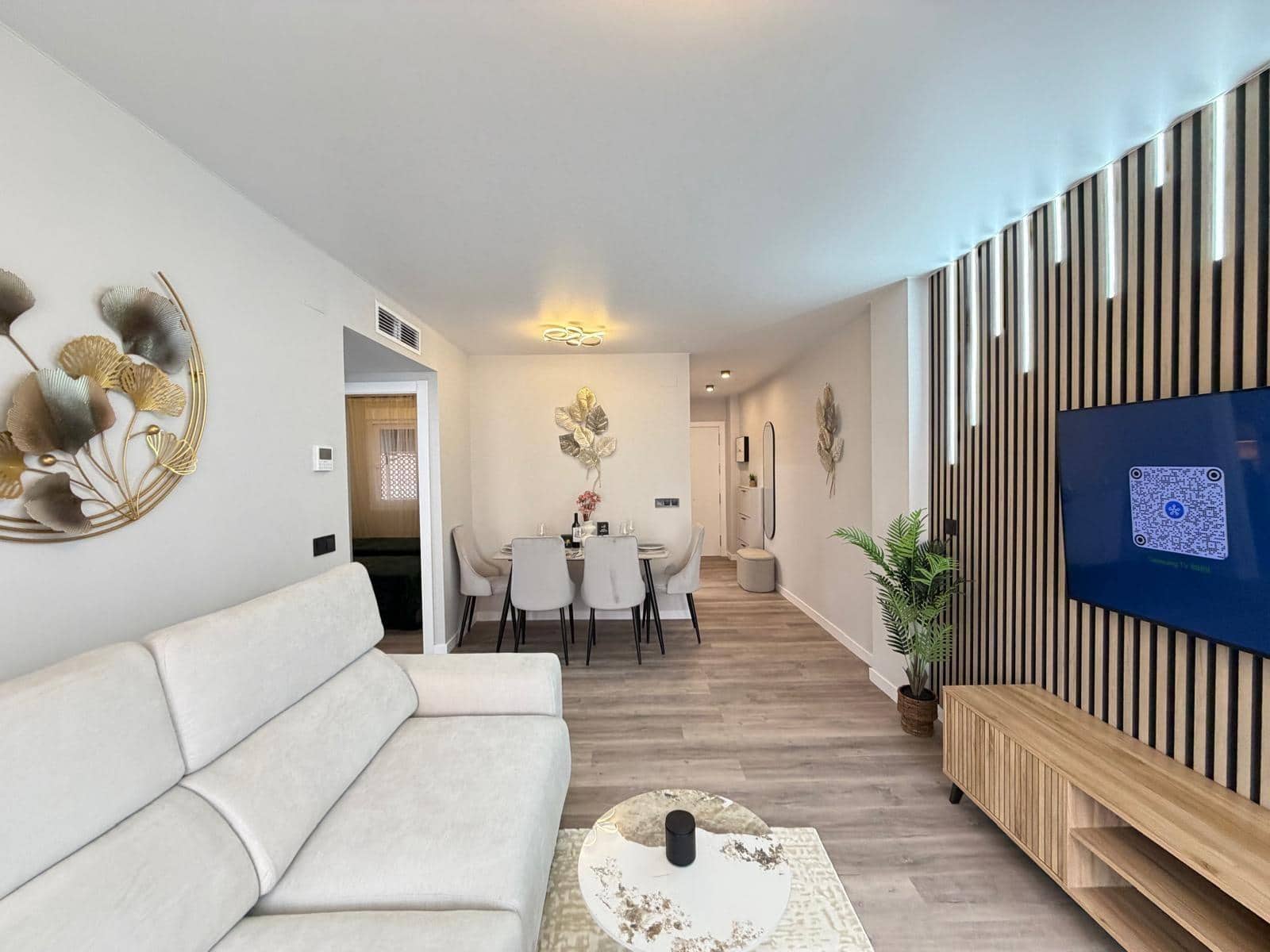 2 slaapkamer Appartement te koop in Torrevieja - € 179.900 (Ref: 9815848)