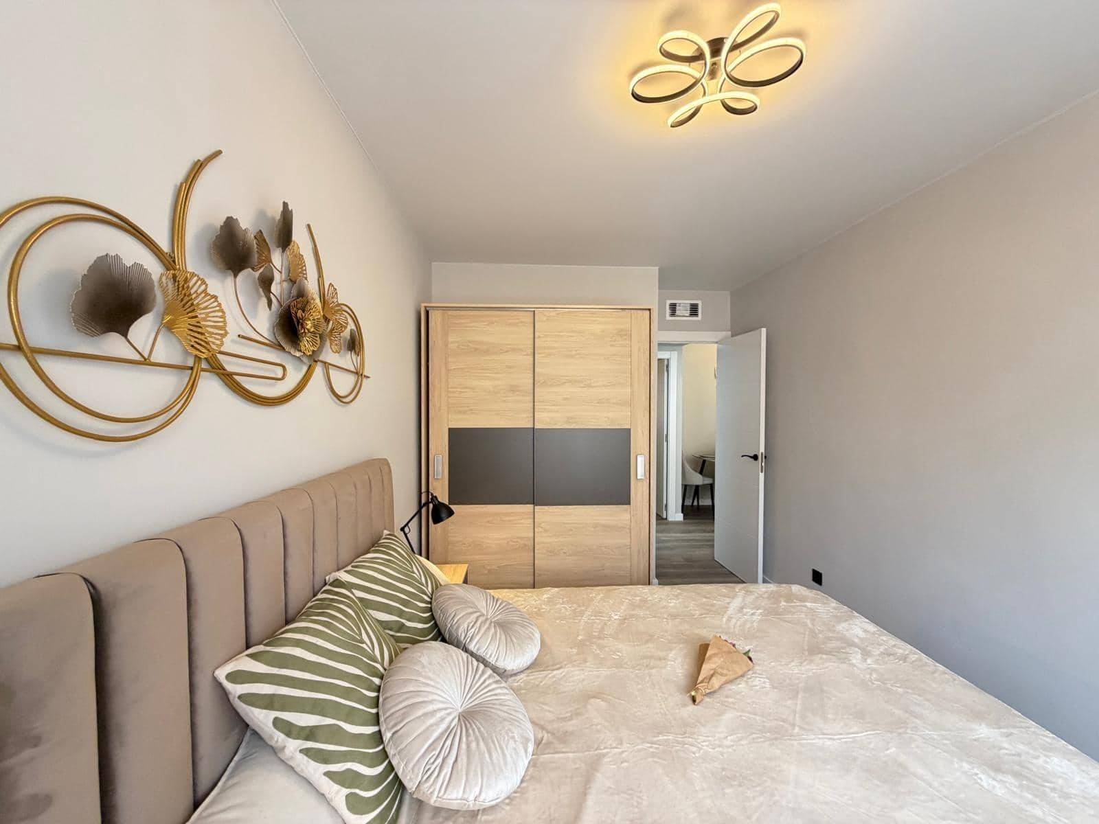 2 slaapkamer Appartement te koop in Torrevieja - € 179.900 (Ref: 9815848)