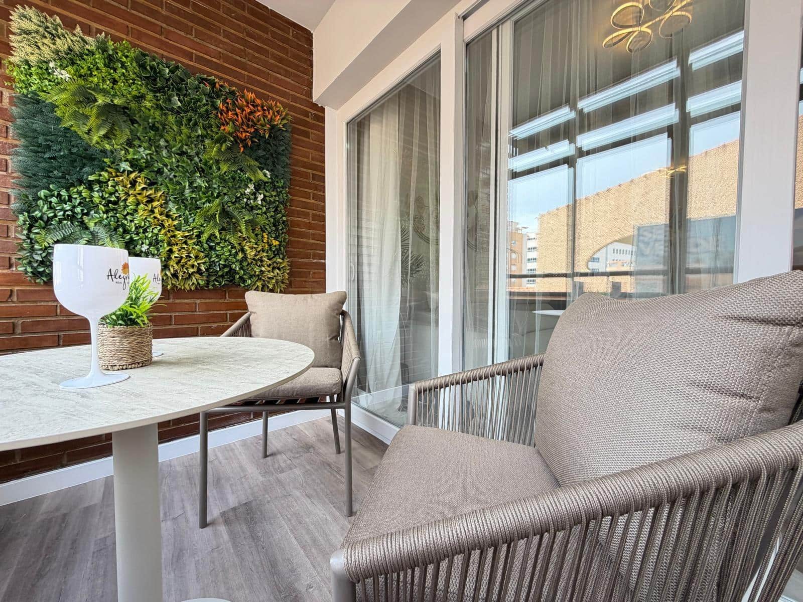 2 slaapkamer Appartement te koop in Torrevieja - € 179.900 (Ref: 9815848)
