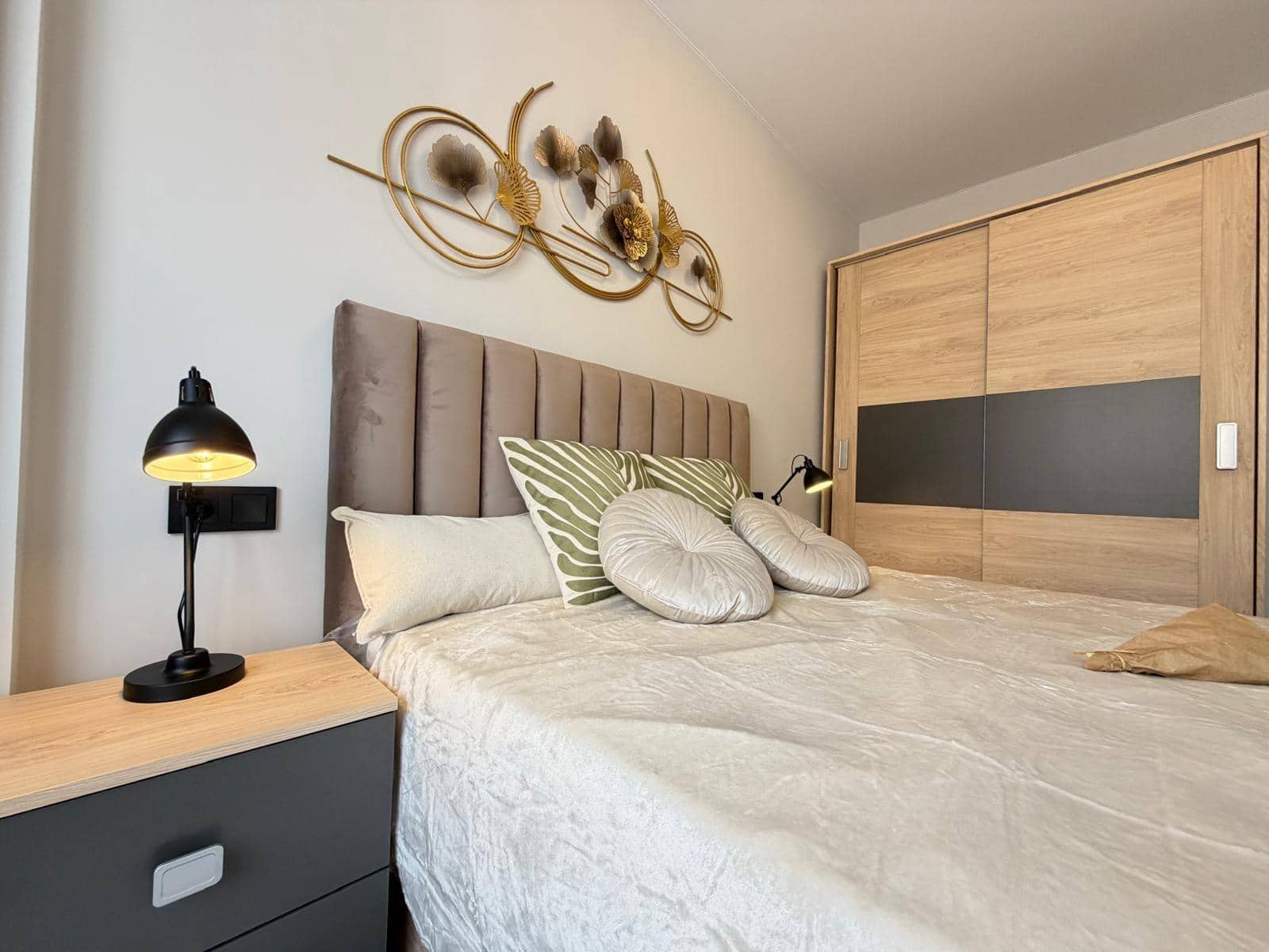 2 slaapkamer Appartement te koop in Torrevieja - € 179.900 (Ref: 9815848)