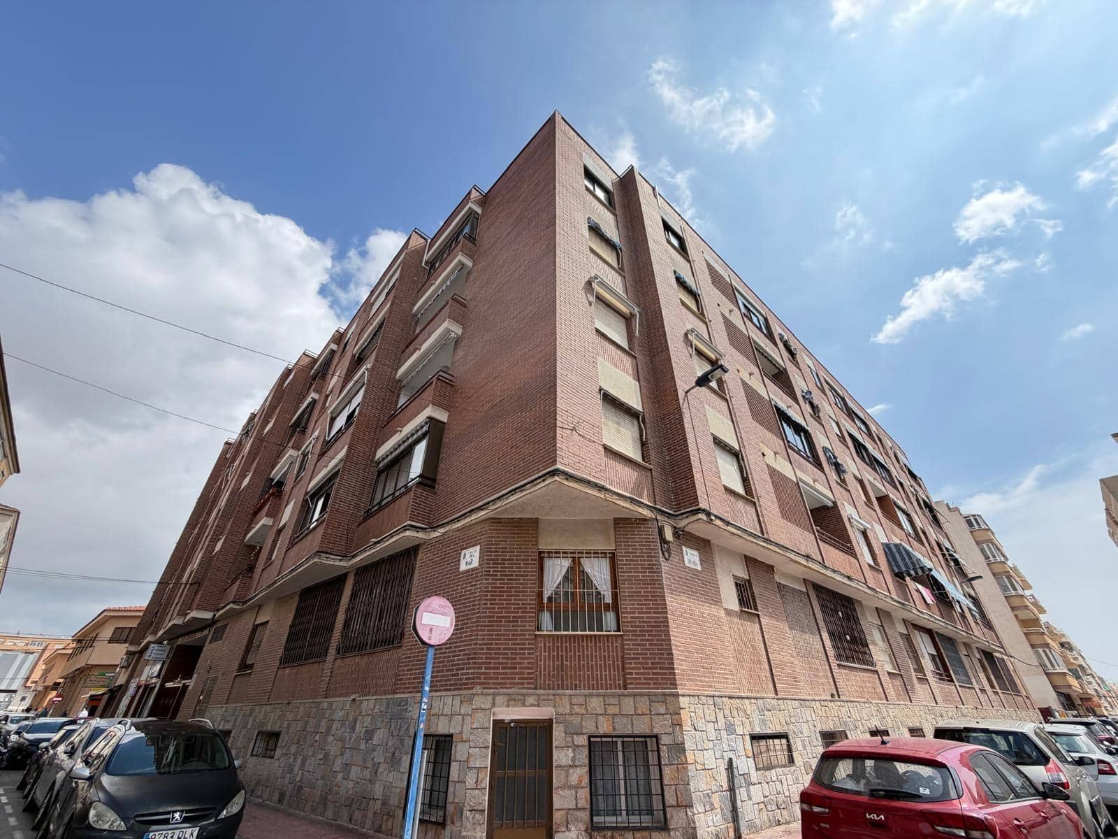 2 slaapkamer Appartement te koop in Torrevieja - € 179.900 (Ref: 9815848)