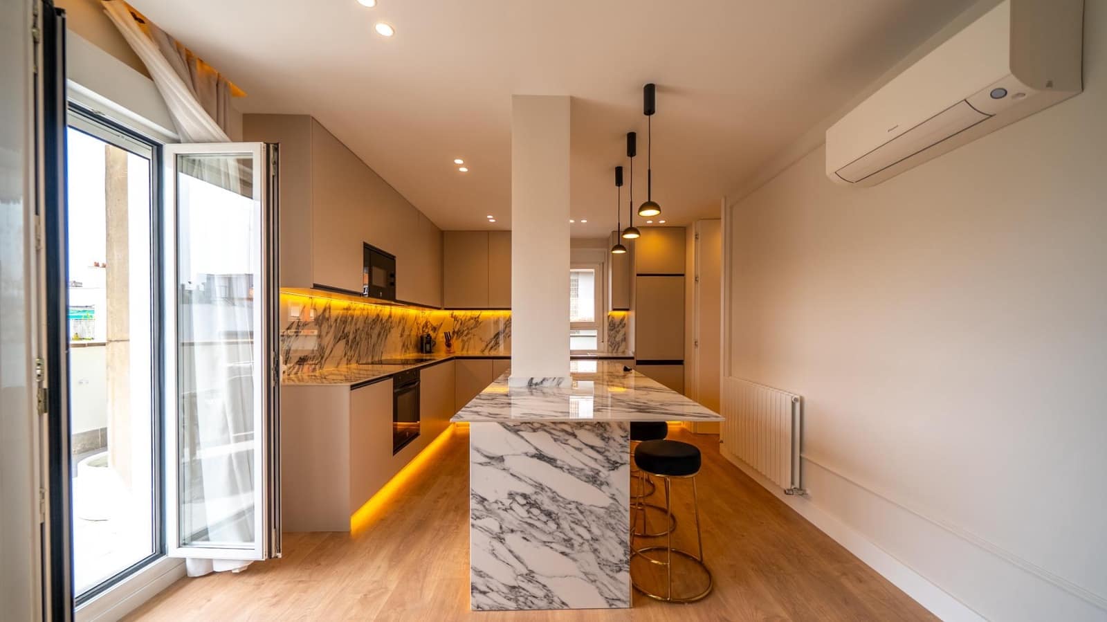 3 sypialnia Mieszkanie na sprzedaż w Miasto Madryt - 2 639 000 € (Ref: 9818216)