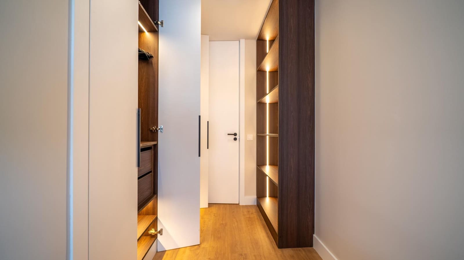 3 sypialnia Mieszkanie na sprzedaż w Miasto Madryt - 2 639 000 € (Ref: 9818216)