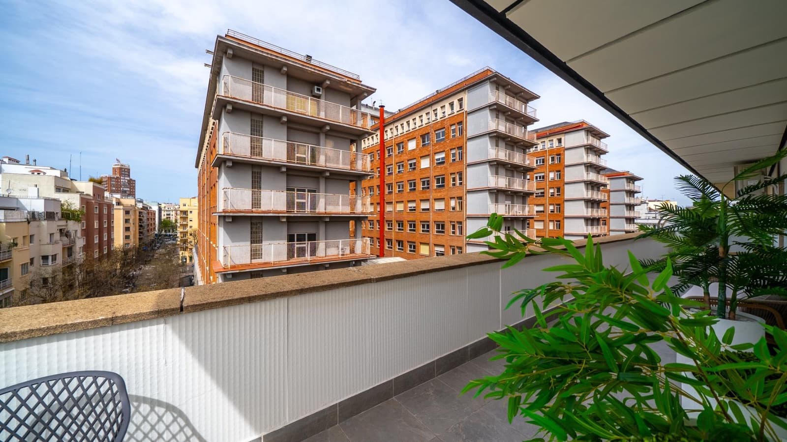 3 sypialnia Mieszkanie na sprzedaż w Miasto Madryt - 2 639 000 € (Ref: 9818216)