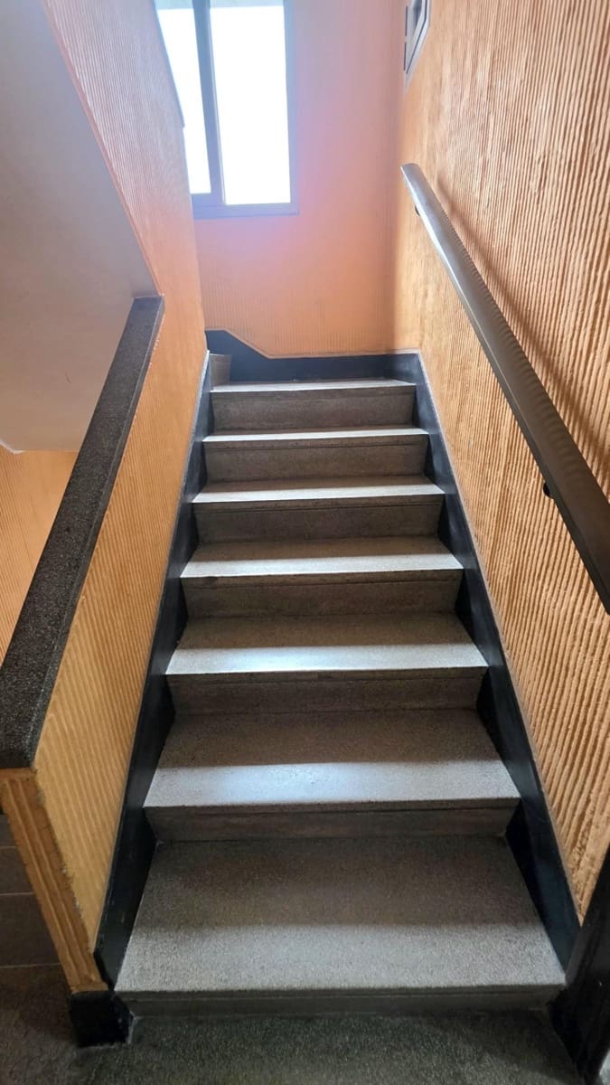 2 Zimmer Apartment zu verkaufen in Mieres - 104.000 € (Ref: 9820507)