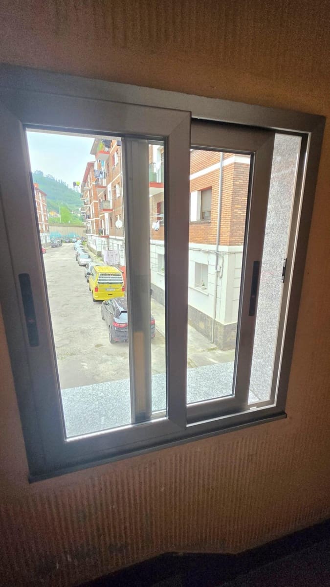 2 Zimmer Apartment zu verkaufen in Mieres - 104.000 € (Ref: 9820507)