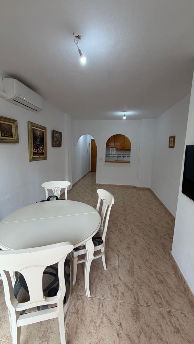 2 soverom Leilighet til salgs i Torrevieja med svømmebasseng - € 149 000 (Ref: 9820508)