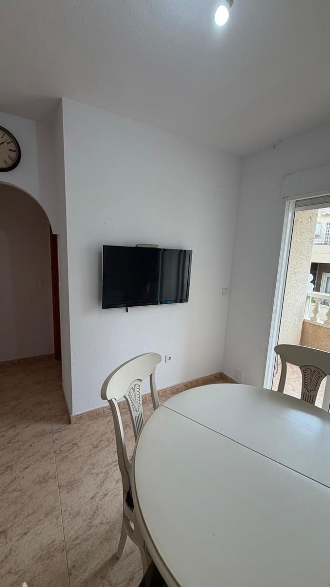 2 soverom Leilighet til salgs i Torrevieja med svømmebasseng - € 149 000 (Ref: 9820508)