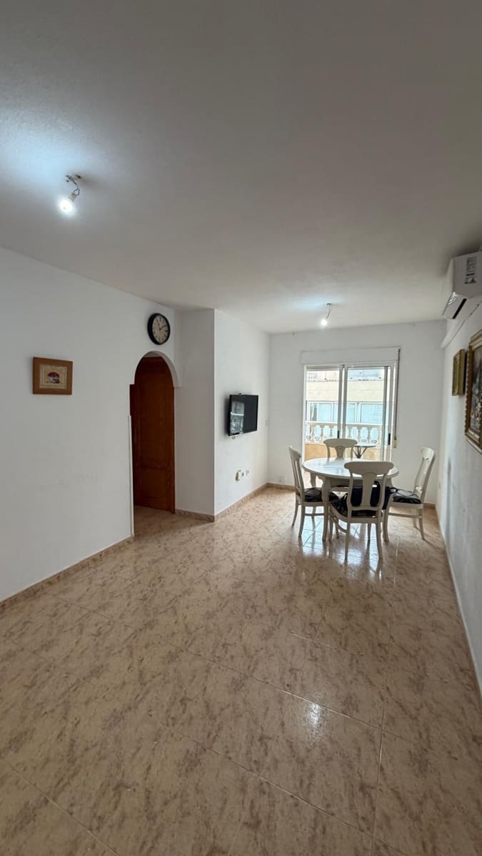 2 soverom Leilighet til salgs i Torrevieja med svømmebasseng - € 149 000 (Ref: 9820508)