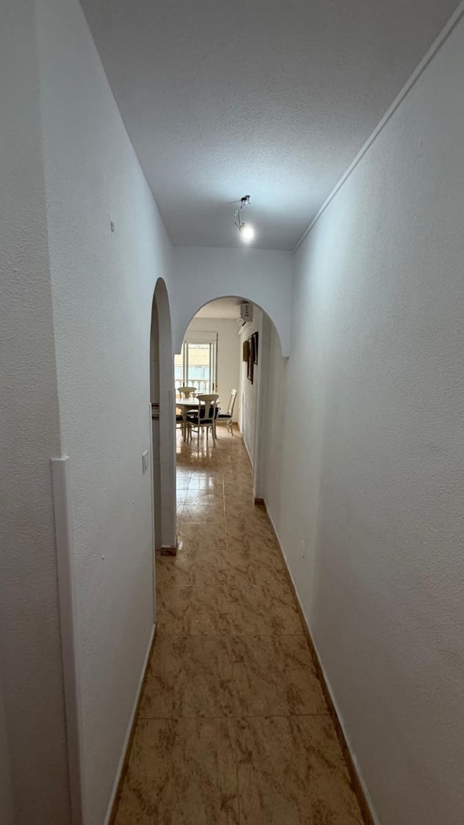 2 soverom Leilighet til salgs i Torrevieja med svømmebasseng - € 149 000 (Ref: 9820508)