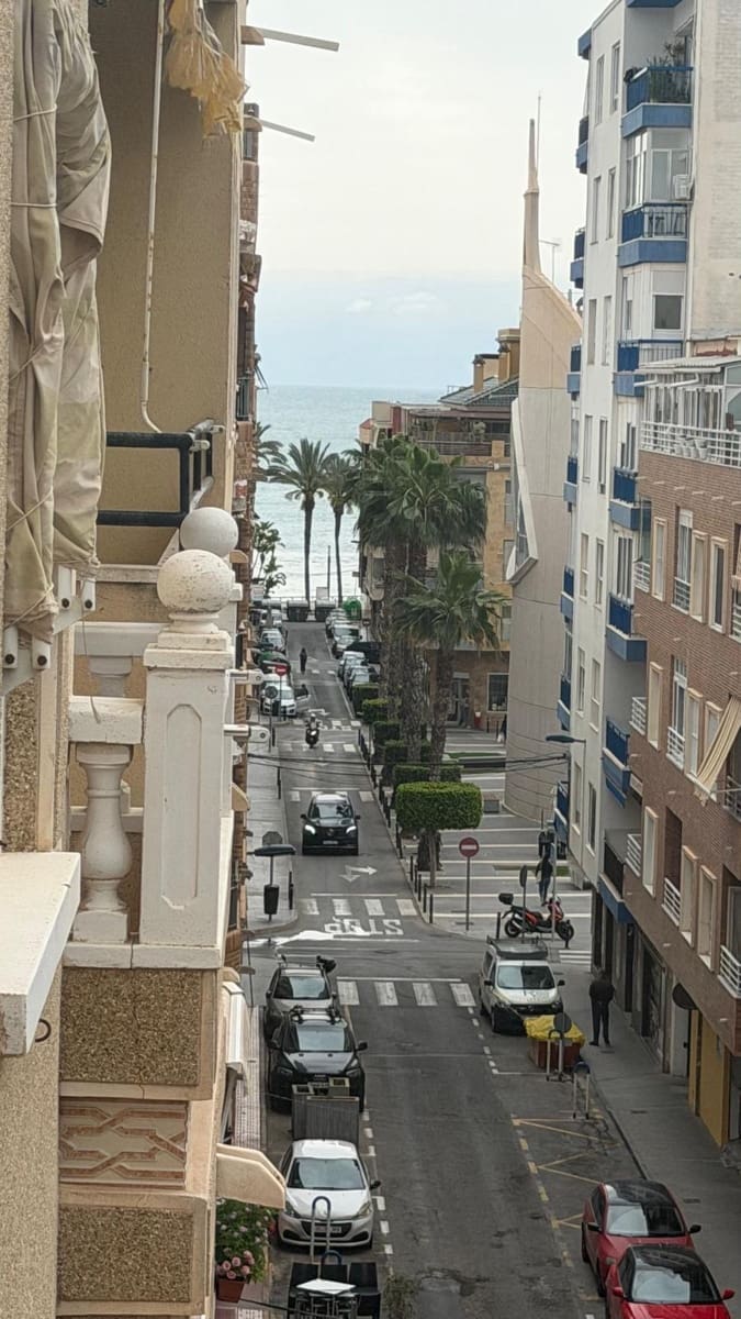 2 soverom Leilighet til salgs i Torrevieja med svømmebasseng - € 149 000 (Ref: 9820508)