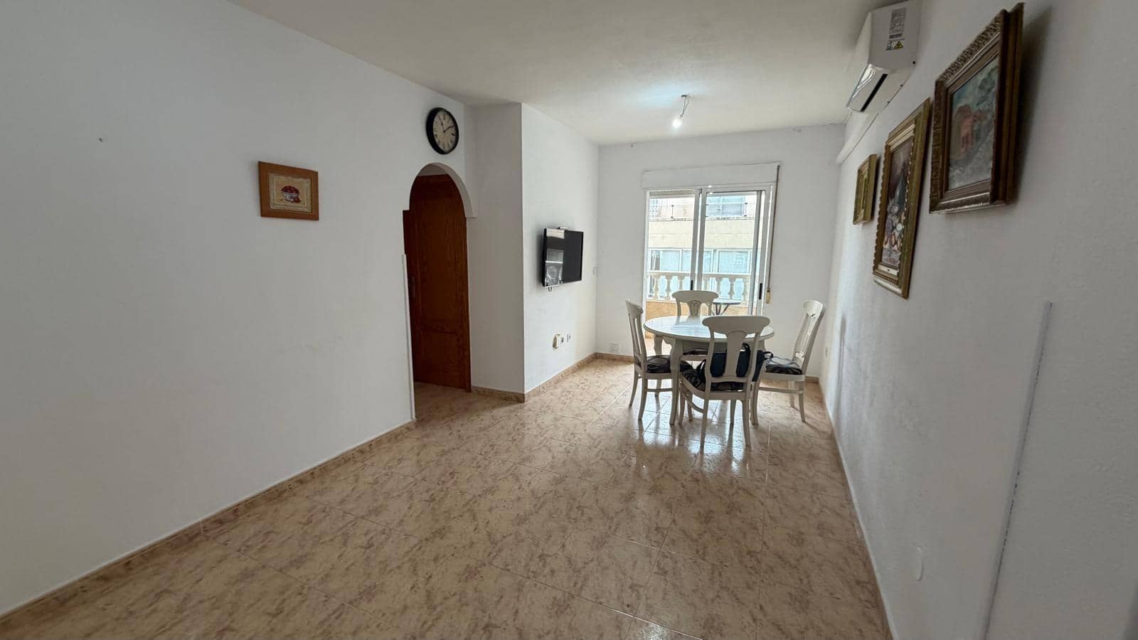 2 soverom Leilighet til salgs i Torrevieja med svømmebasseng - € 149 000 (Ref: 9820508)