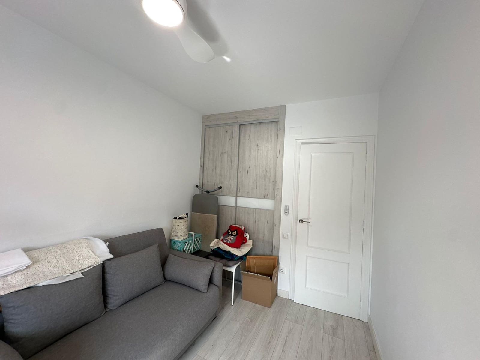 3 quarto Apartamento para venda em Playa de San Juan com piscina garagem - 430 000 € (Ref: 9822923)