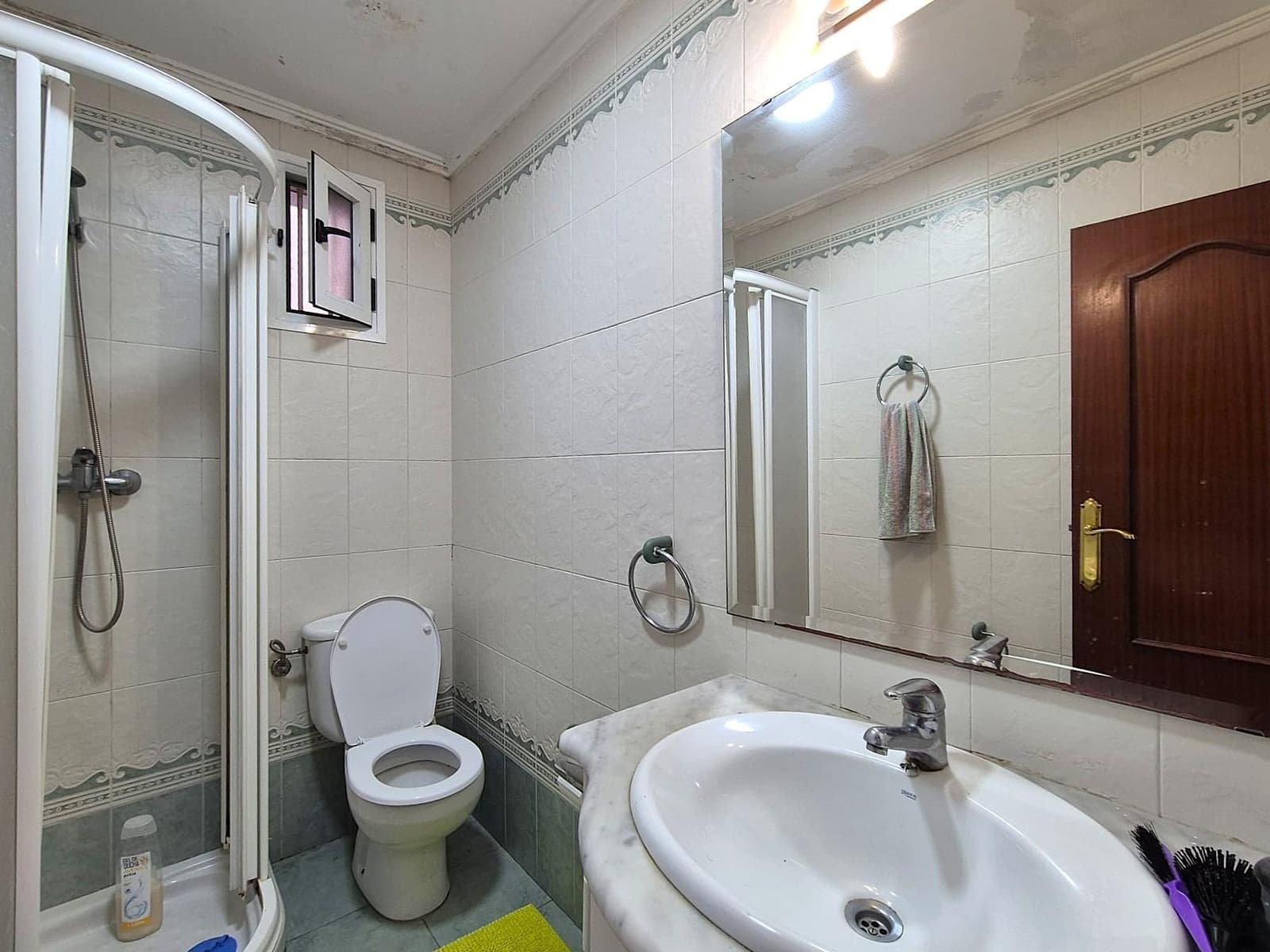 3 bedroom Apartment for sale in Alicante / Alacant city - € 74,000 (Ref: 9822926)