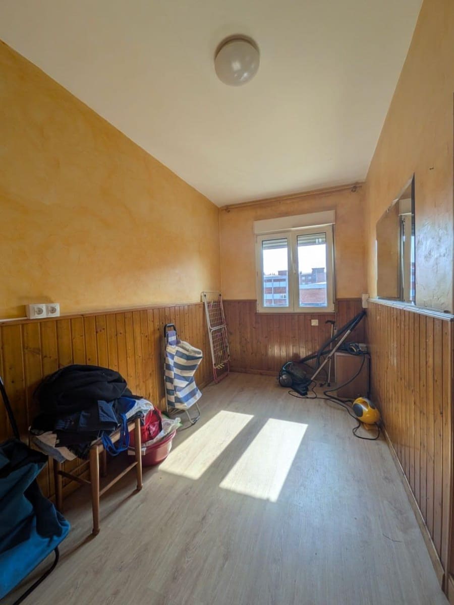 3 Zimmer Apartment zu verkaufen in Gijon - 133.000 € (Ref: 9822927)