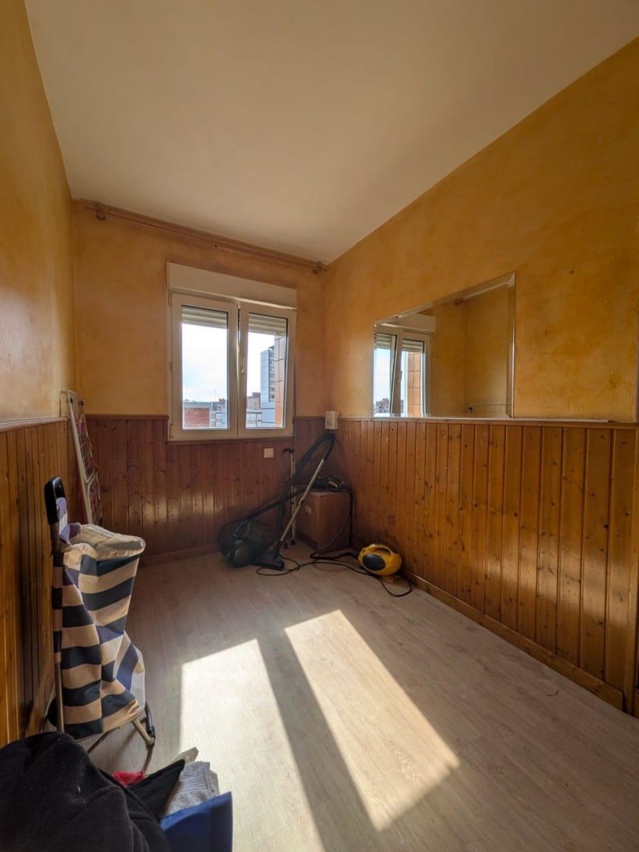 3 Zimmer Apartment zu verkaufen in Gijon - 133.000 € (Ref: 9822927)