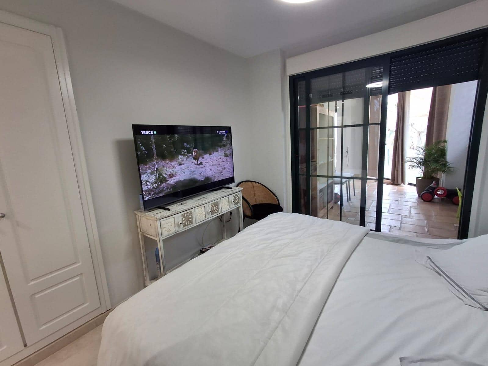 2 bedroom Apartment for sale in Finestrat with pool - € 437,000 (Ref: 9829098)