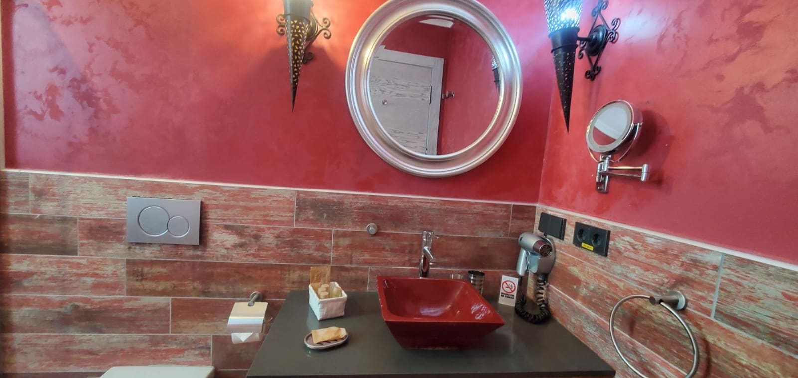 7 sypialnia Hotel na sprzedaż w Busot - 1 200 000 € (Ref: 9829100)