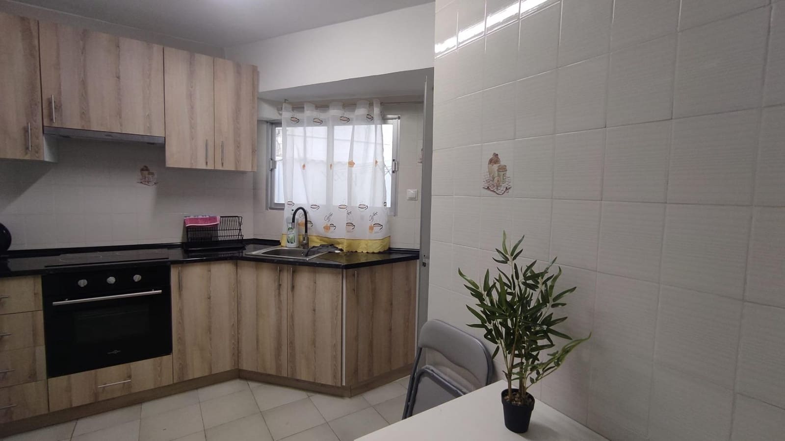 3 soveværelse Lejlighed til salg i Alicante by - € 245.000 (Ref: 9829103)