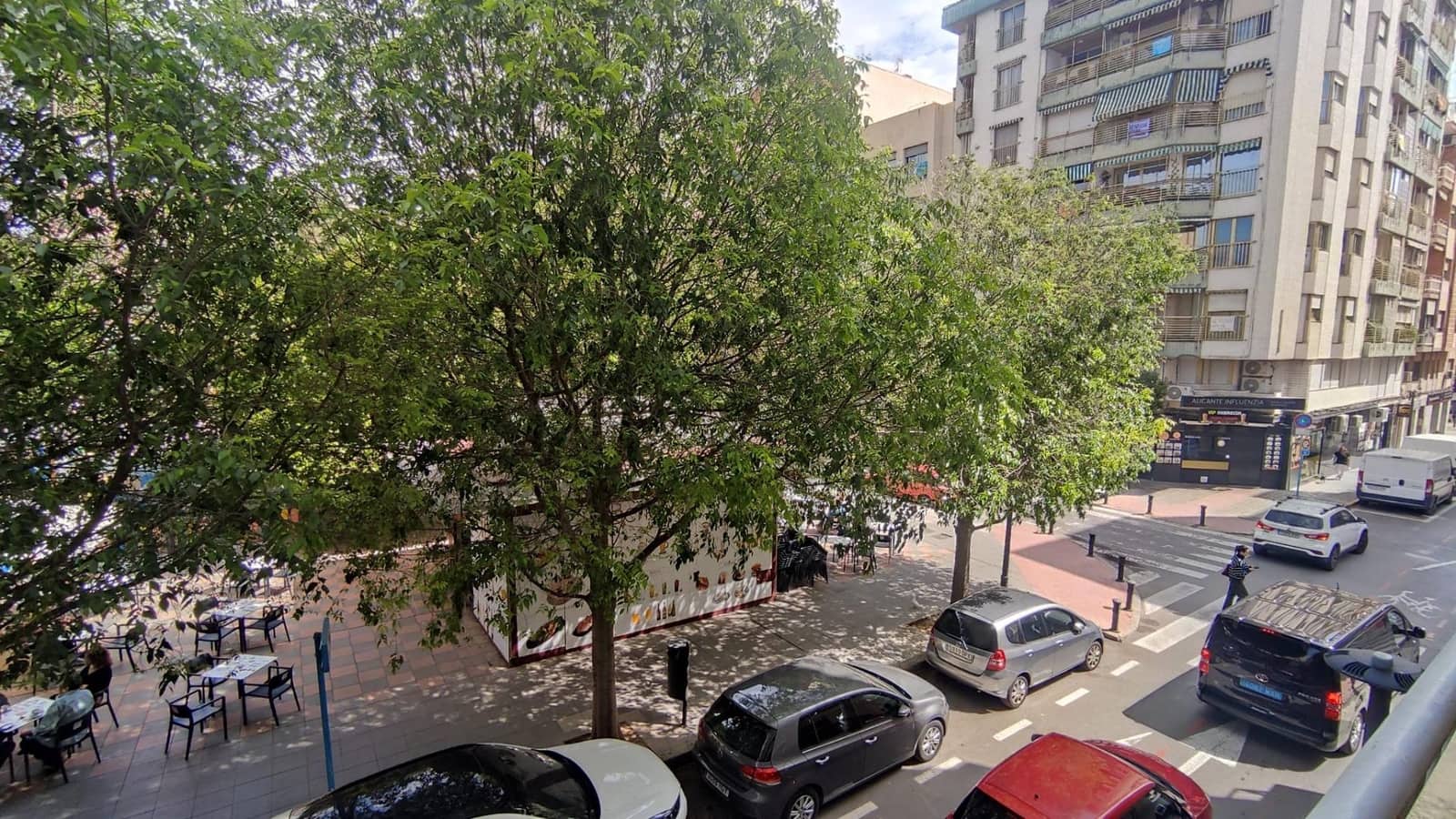 3 soveværelse Lejlighed til salg i Alicante by - € 245.000 (Ref: 9829103)