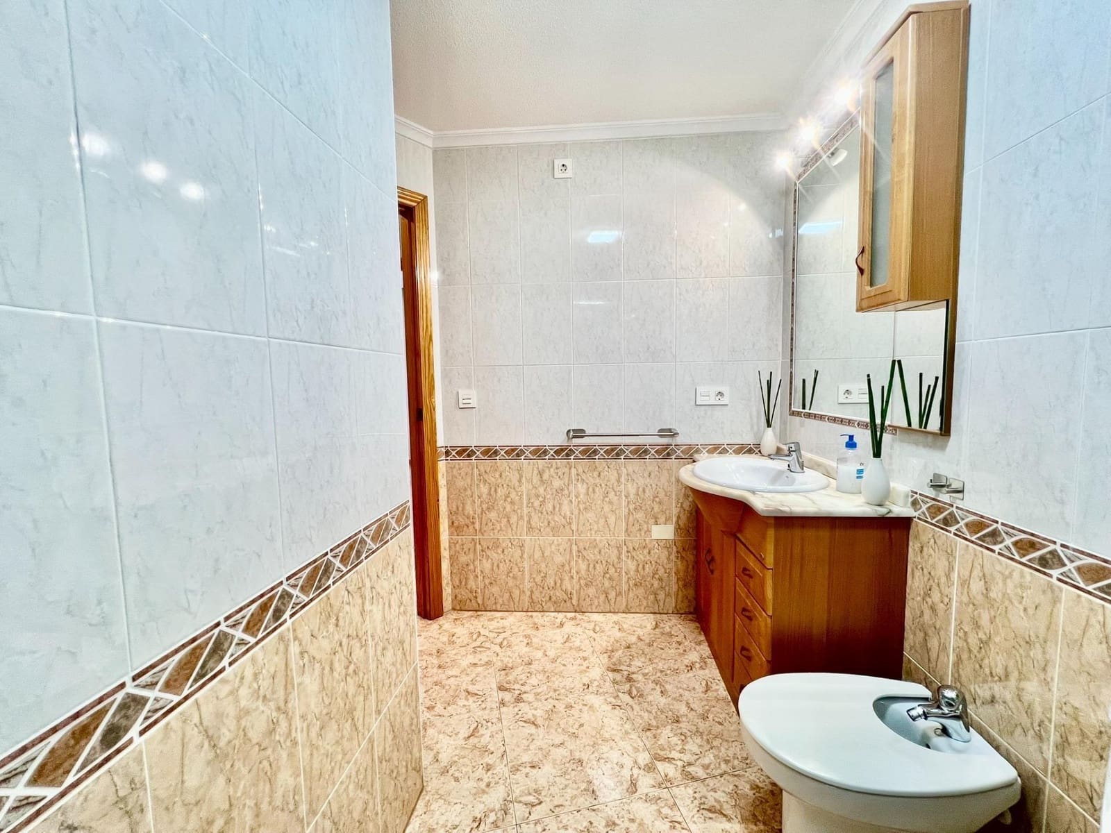 2 chambre Appartement à vendre à Torrevieja - 219 900 € (Ref: 9836238)