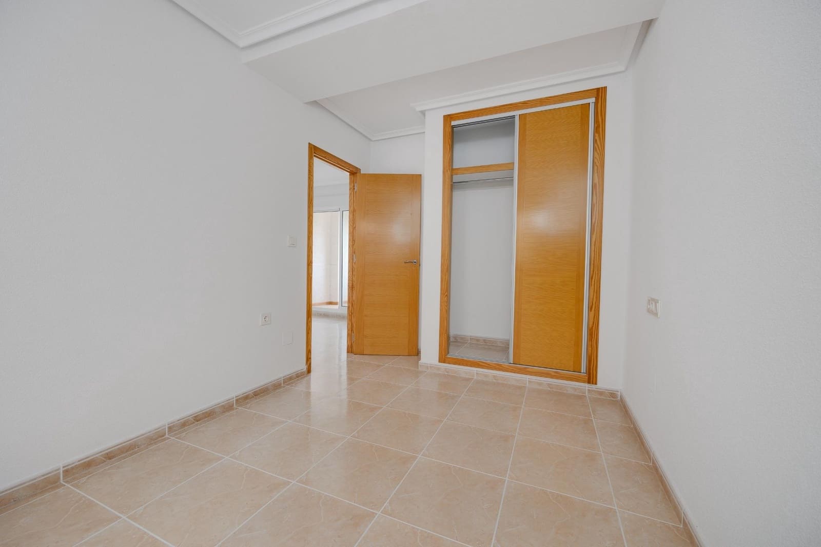 1 sypialnia Apartament na sprzedaż w San Fulgencio z basenem garażem - 110 000 € (Ref: 9836239)