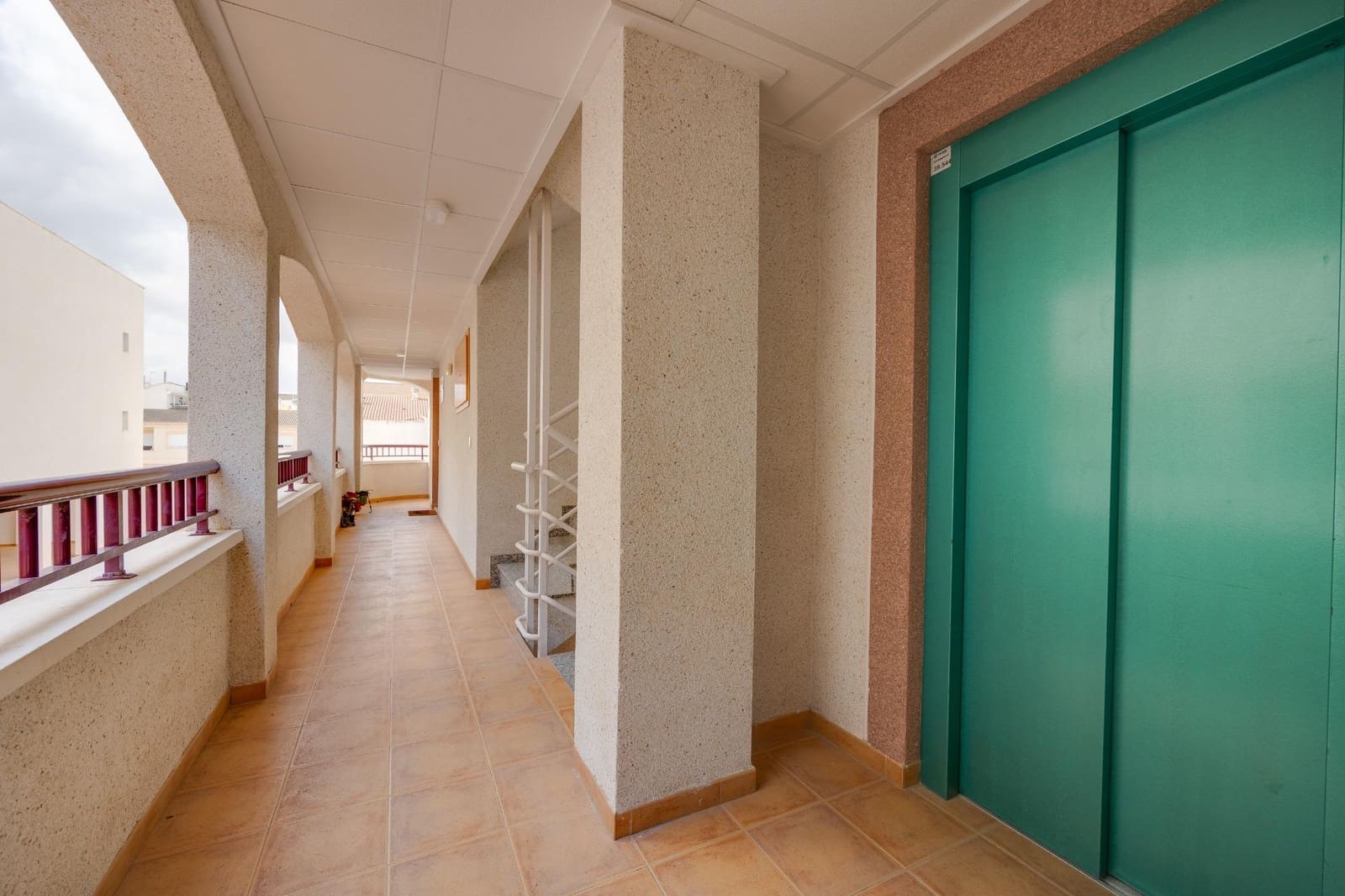 1 sypialnia Apartament na sprzedaż w San Fulgencio z basenem garażem - 110 000 € (Ref: 9836239)