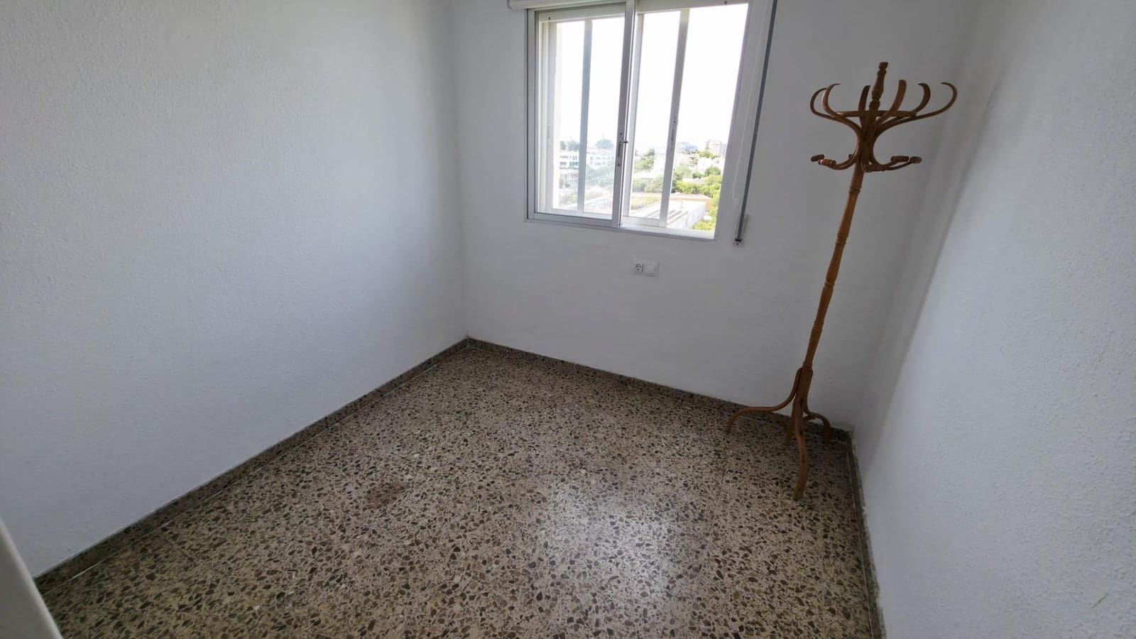 3 bedroom Flat for sale in Playa de San Juan with pool - € 435,000 (Ref: 9839267)