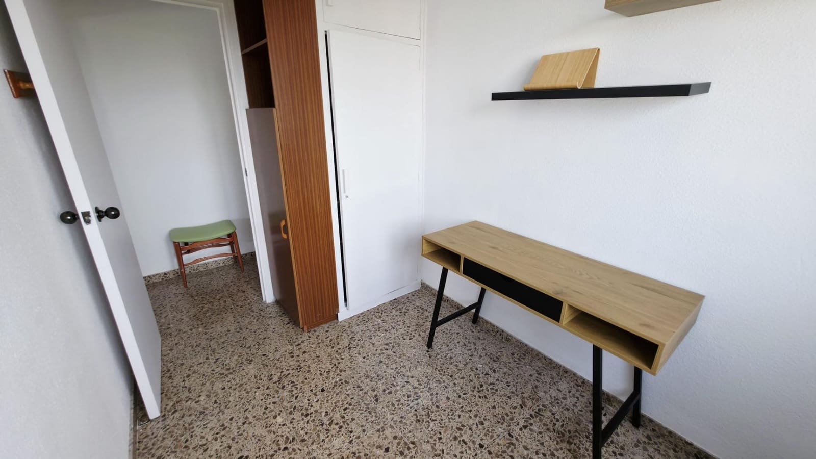 3 bedroom Flat for sale in Playa de San Juan with pool - € 435,000 (Ref: 9839267)