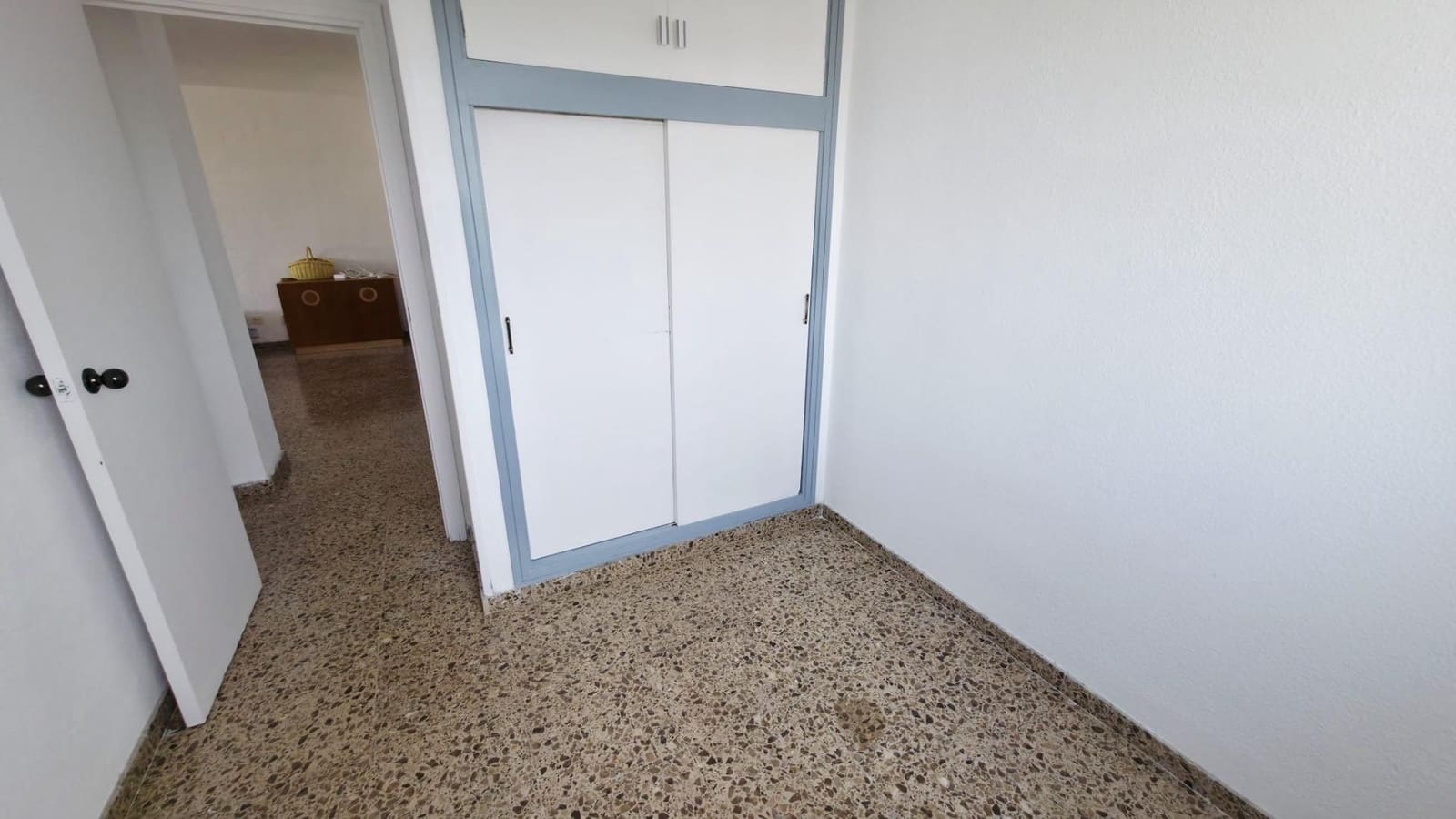 3 bedroom Flat for sale in Playa de San Juan with pool - € 435,000 (Ref: 9839267)
