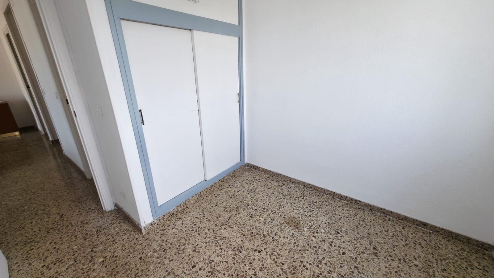 3 bedroom Flat for sale in Playa de San Juan with pool - € 435,000 (Ref: 9839267)