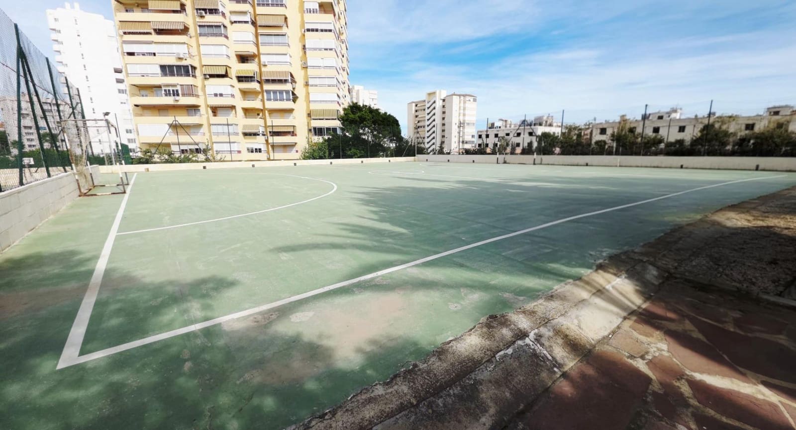 3 bedroom Flat for sale in Playa de San Juan with pool - € 435,000 (Ref: 9839267)