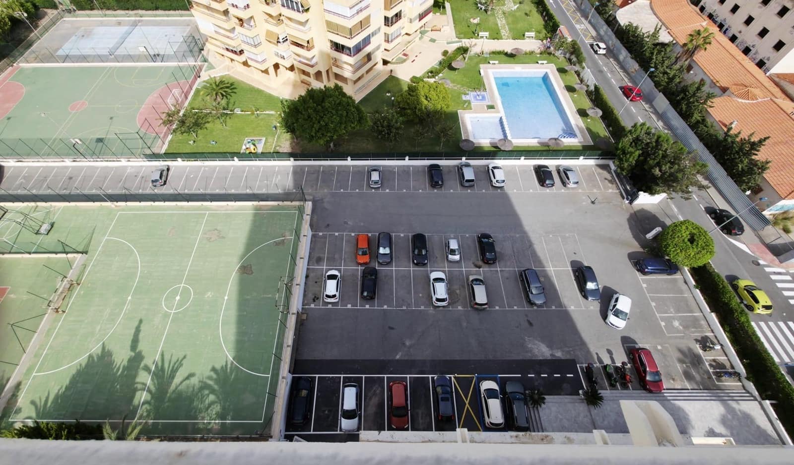 3 bedroom Flat for sale in Playa de San Juan with pool - € 435,000 (Ref: 9839267)
