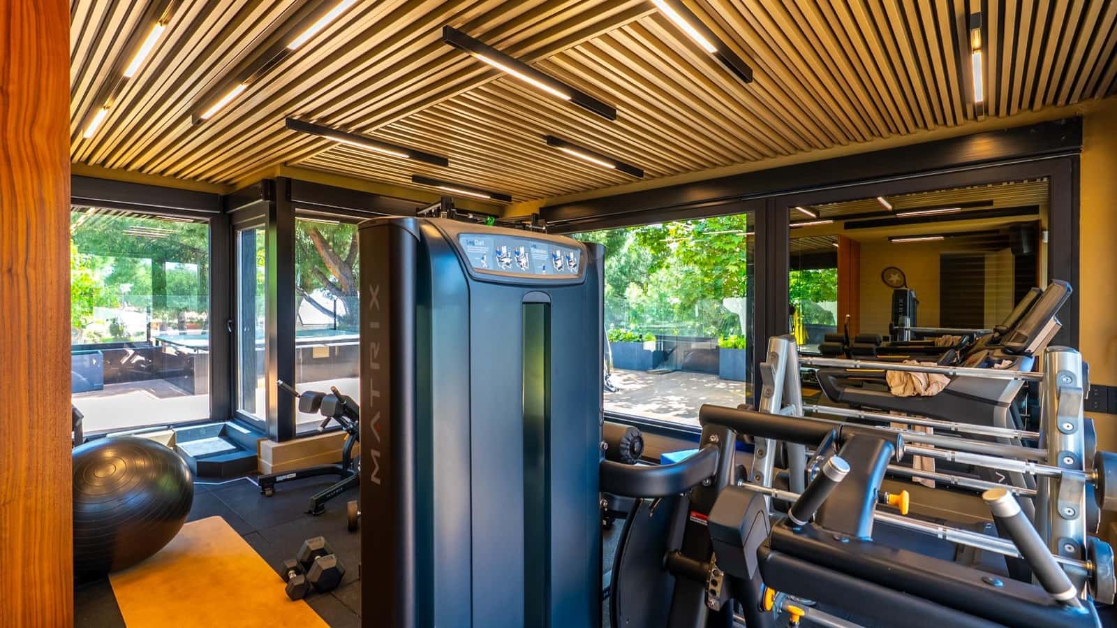 4 makuuhuone Huvila myytävänä paikassa Pozuelo de Alarcon mukana uima-altaan 
autotalli - 3 000 000 € (Ref: 9846241)