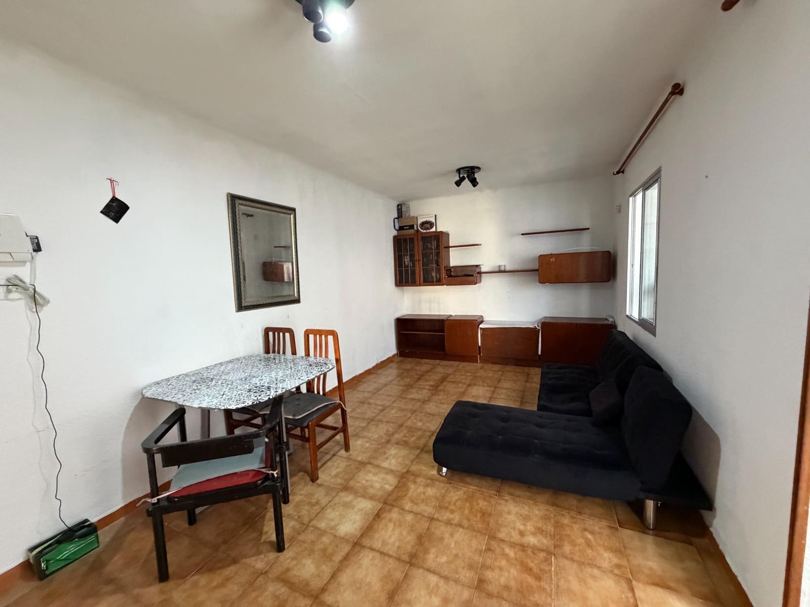 2 soverom Leilighet til salgs i Alicante by - € 85 000 (Ref: 9849373)