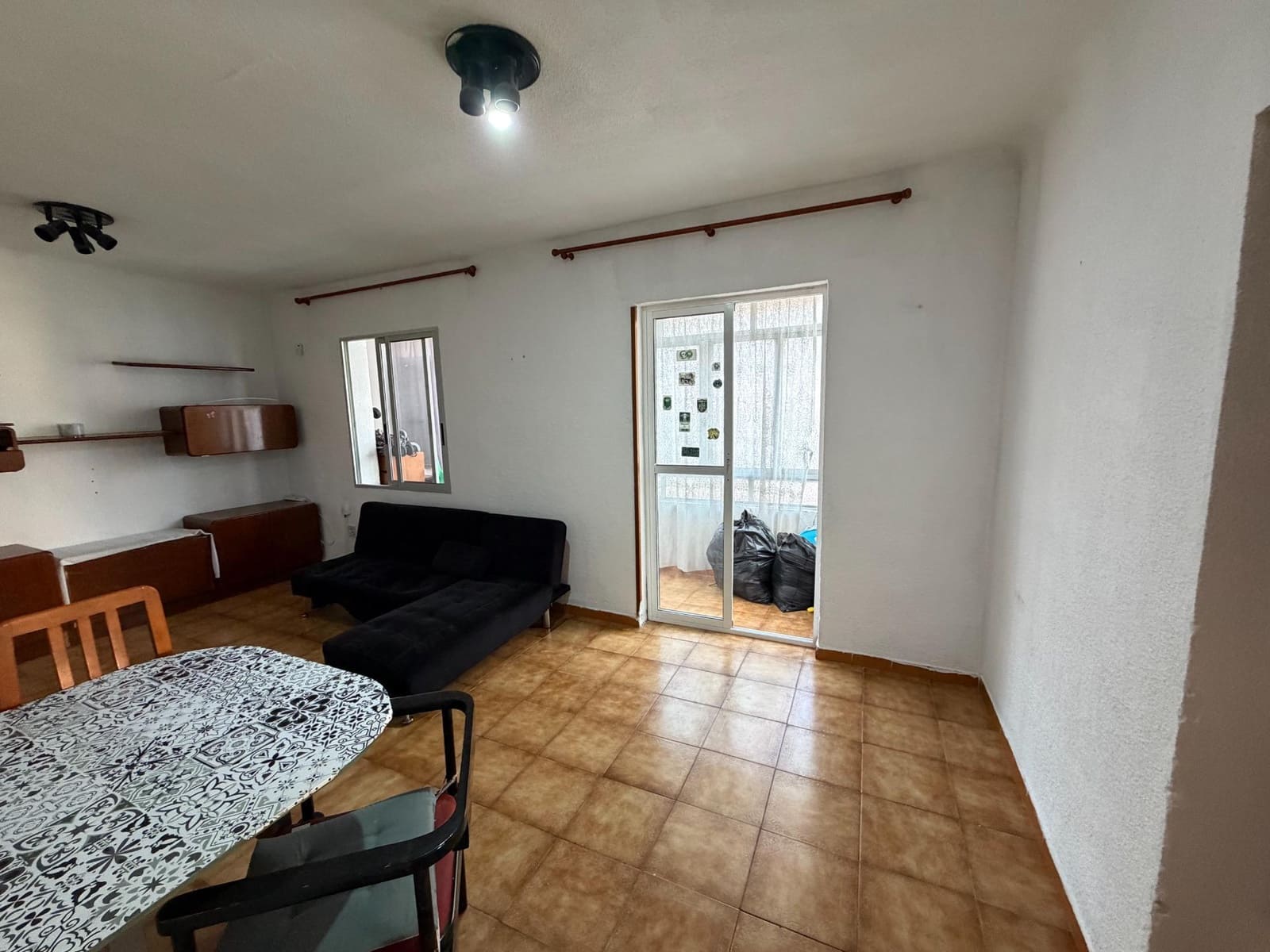 2 soverom Leilighet til salgs i Alicante by - € 85 000 (Ref: 9849373)
