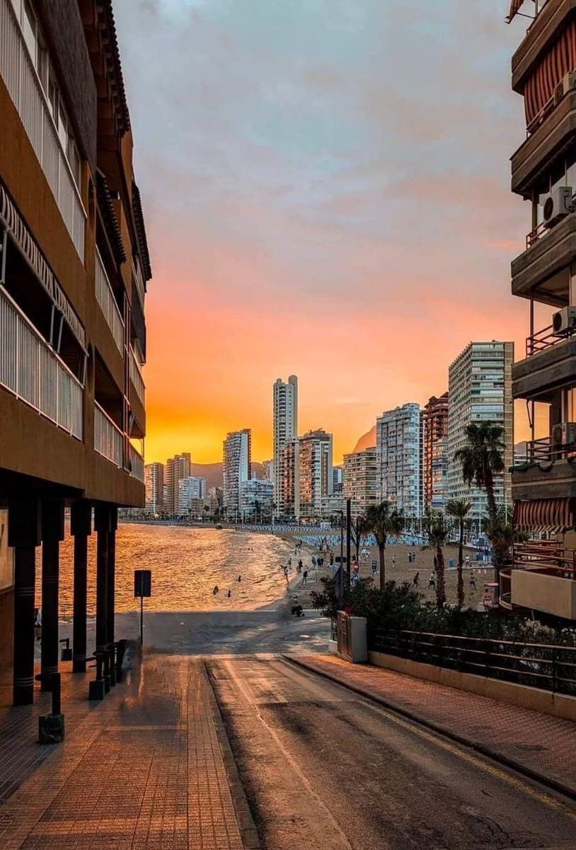 1 chambre Appartement à vendre à Benidorm avec piscine - 245 000 € (Ref: 9849375)